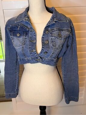 Cropped Blue Denim Jacket